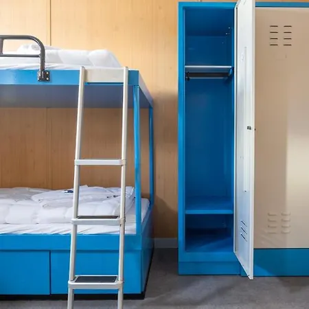 Arcona - Uebernachten Auf Dem Wasser - Direkt Am Bontekai * Wilhelmshaven