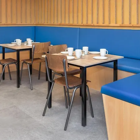 Hotel Arcona - Uebernachten Auf Dem Wasser - Direkt Am Bontekai *