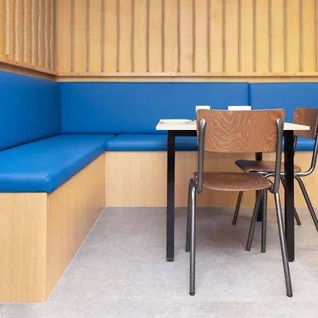 Arcona - Uebernachten Auf Dem Wasser - Direkt Am Bontekai Wilhelmshaven